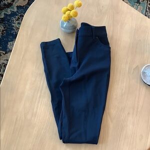 Lululemon Men’s 26 Navy Blue 5 pocket Pants ✨